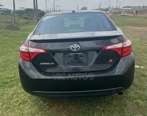 Toyota Corolla 2015 Black