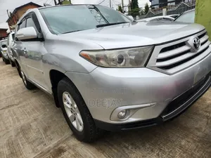 Toyota Highlander 2012 Silver