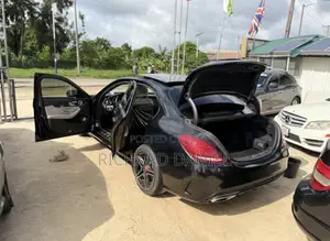 Mercedes-Benz C400 2016 Black