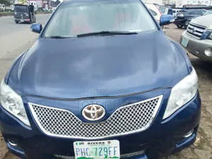 Toyota Camry LE V6 4dr Sedan (3.5L 6cyl 6AM) 2009 Blue