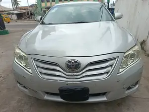 Toyota Camry 2009 Gray