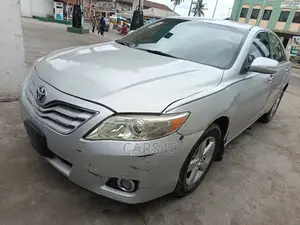 Toyota Camry 2009 Gray