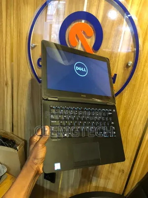 Laptop Dell Latitude 12 E7270 8GB Intel Core i7 SSD 256GB