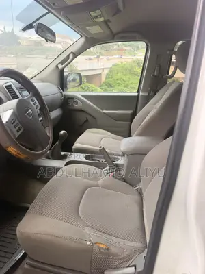 Nissan Frontier 2014 White