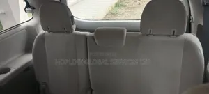 Toyota Sienna 2013 Red