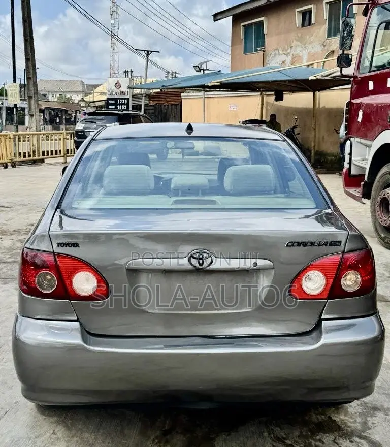 Toyota Corolla LE 2006 Gray