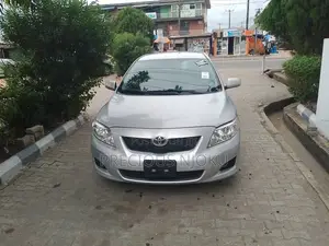 Toyota Corolla 2010 Silver