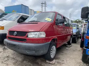 Volkswagen Transporter 2004 Red