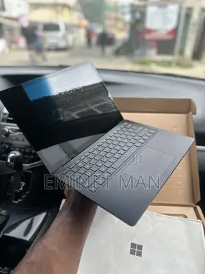 New Laptop Microsoft Surface 16GB Intel Core i7 HDD+SSD 256GB