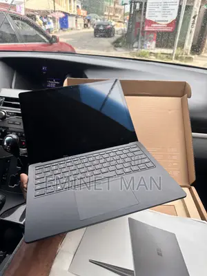 New Laptop Microsoft Surface 16GB Intel Core i7 HDD+SSD 256GB