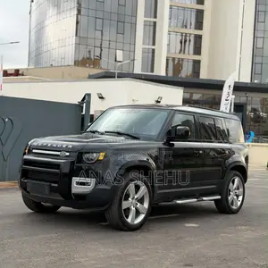 Land Rover Defender 2023 Black