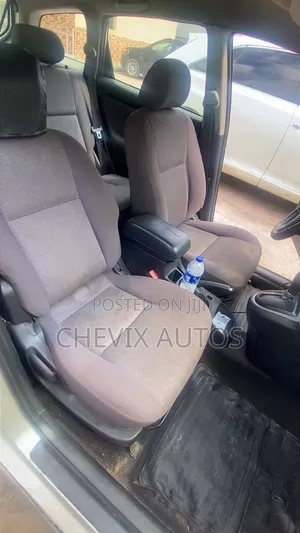 Toyota Matrix 2003 Silver