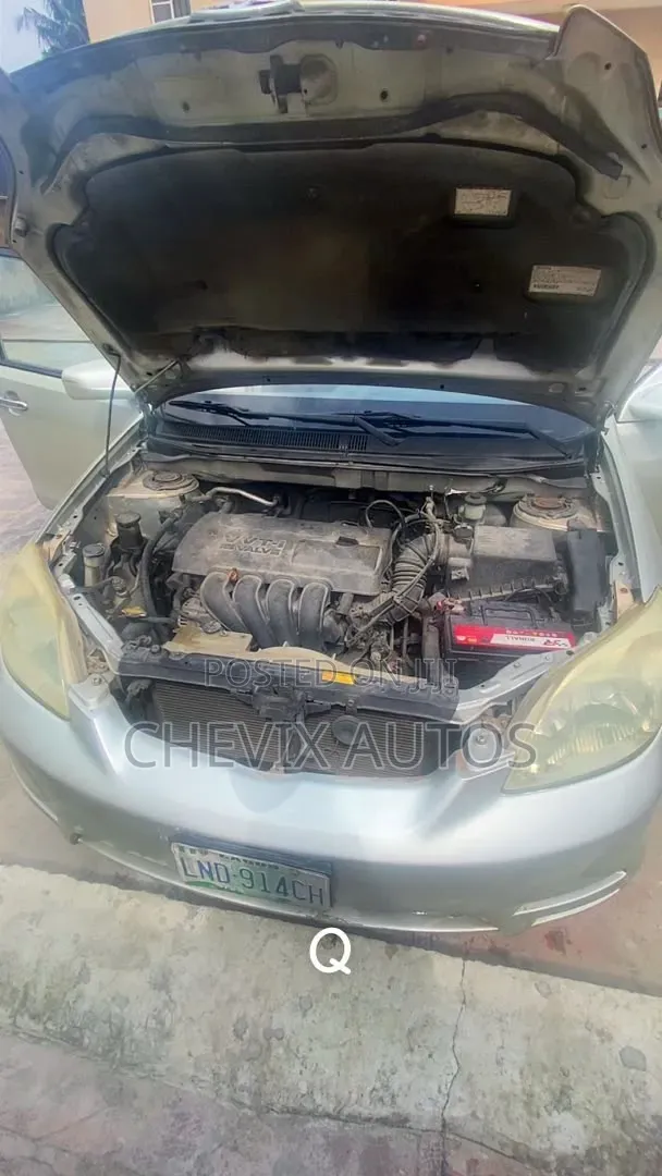 Toyota Matrix 2003 Silver