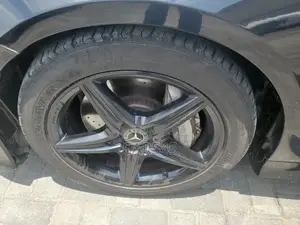 Mercedes-Benz E400 2017 Black