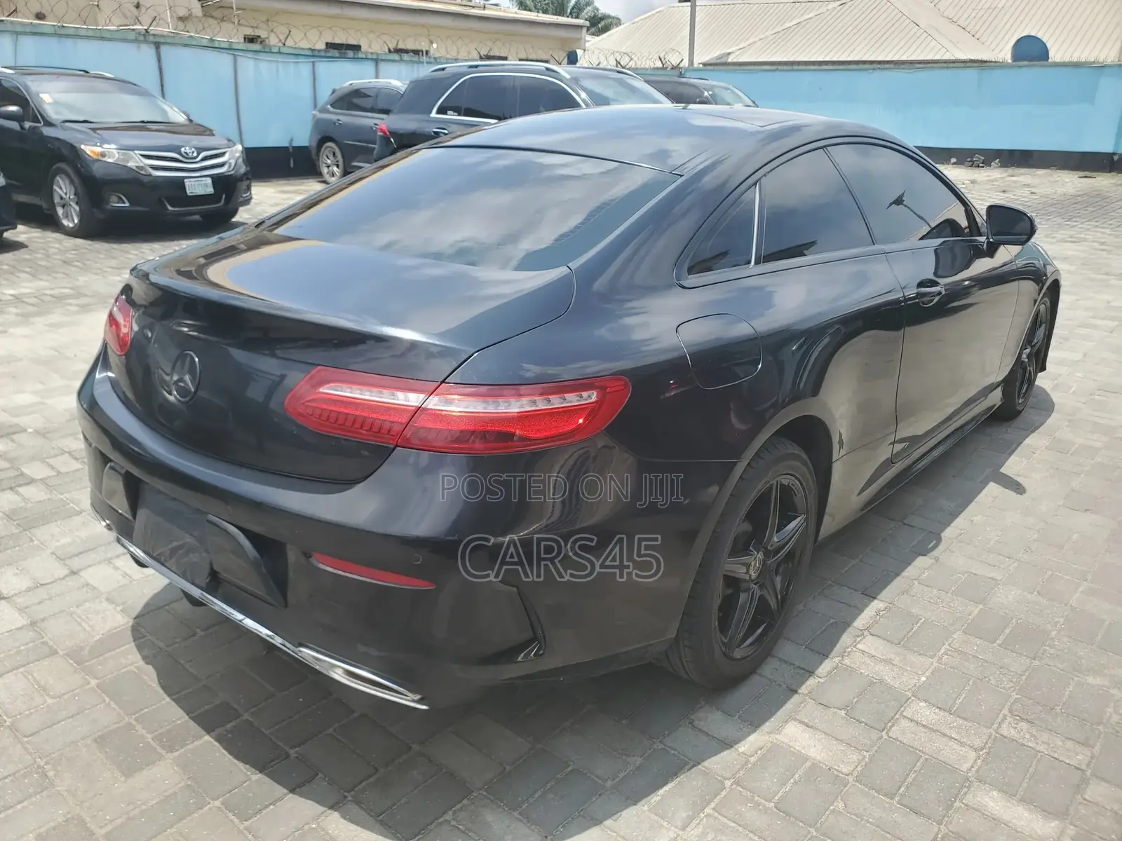 Mercedes-Benz E400 2017 Black