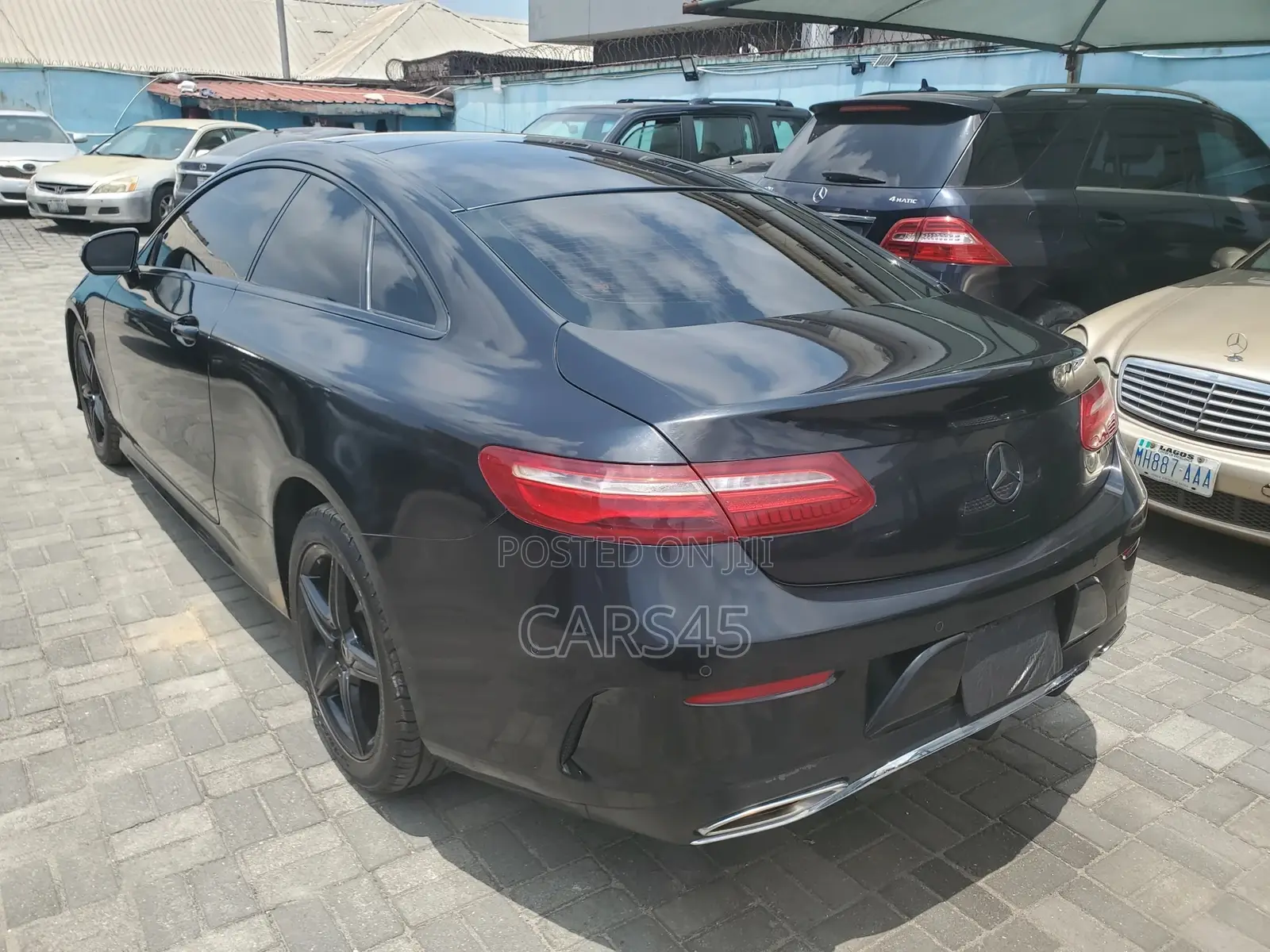 Mercedes-Benz E400 2017 Black