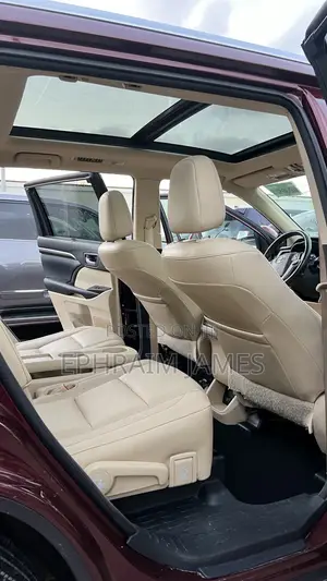 Toyota Highlander Limited Platinum 4dr SUV AWD (3.5L 6cyl 6A) 2015