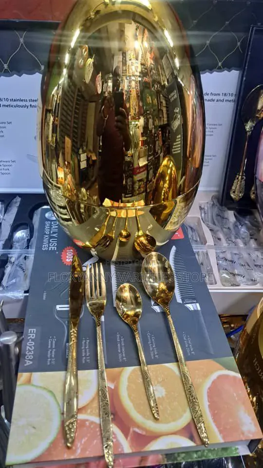 24Pcs Egg Shaped Cutlery Set