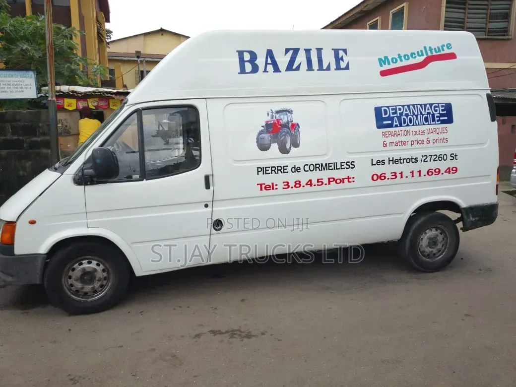 Ford Transit 2004 White