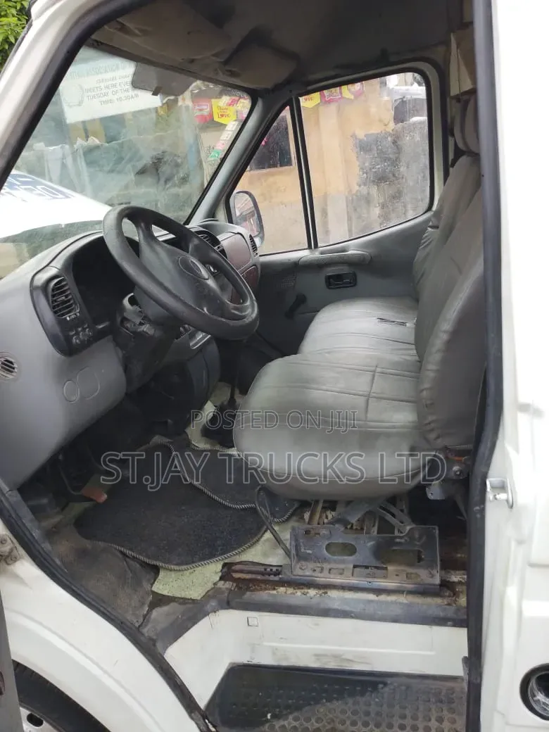 Ford Transit 2004 White