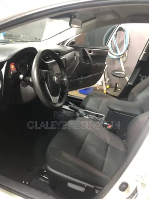 Toyota Corolla 2019 White