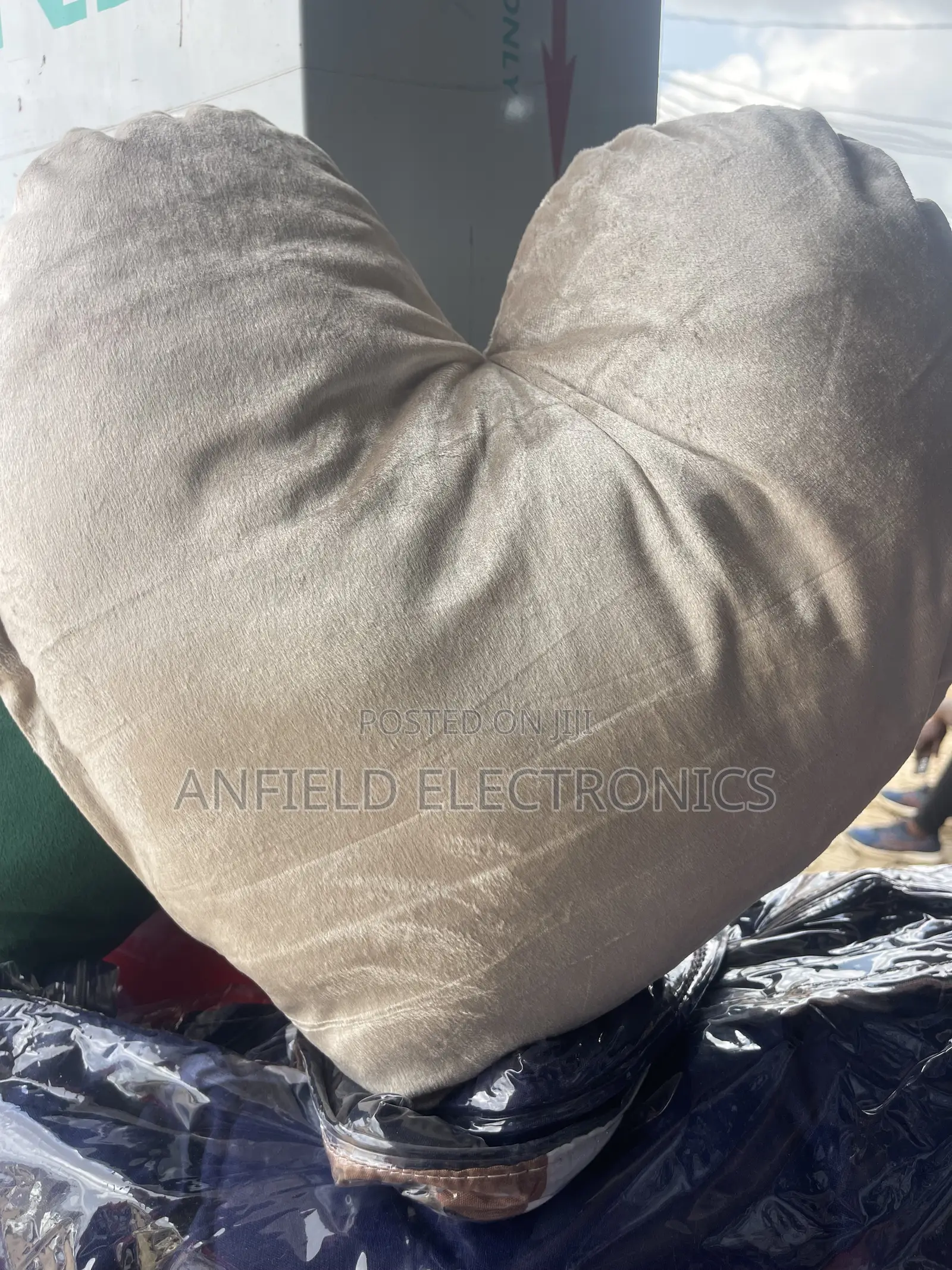 Heart Shaped Trowpillow