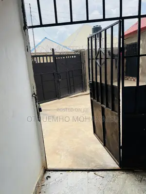 1bdrm Room & Parlour in Gra, Sabon Lugbe for rent