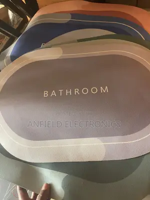 Water -Absorbent Bathroom Mat
