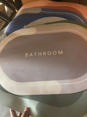 Water -Absorbent Bathroom Mat