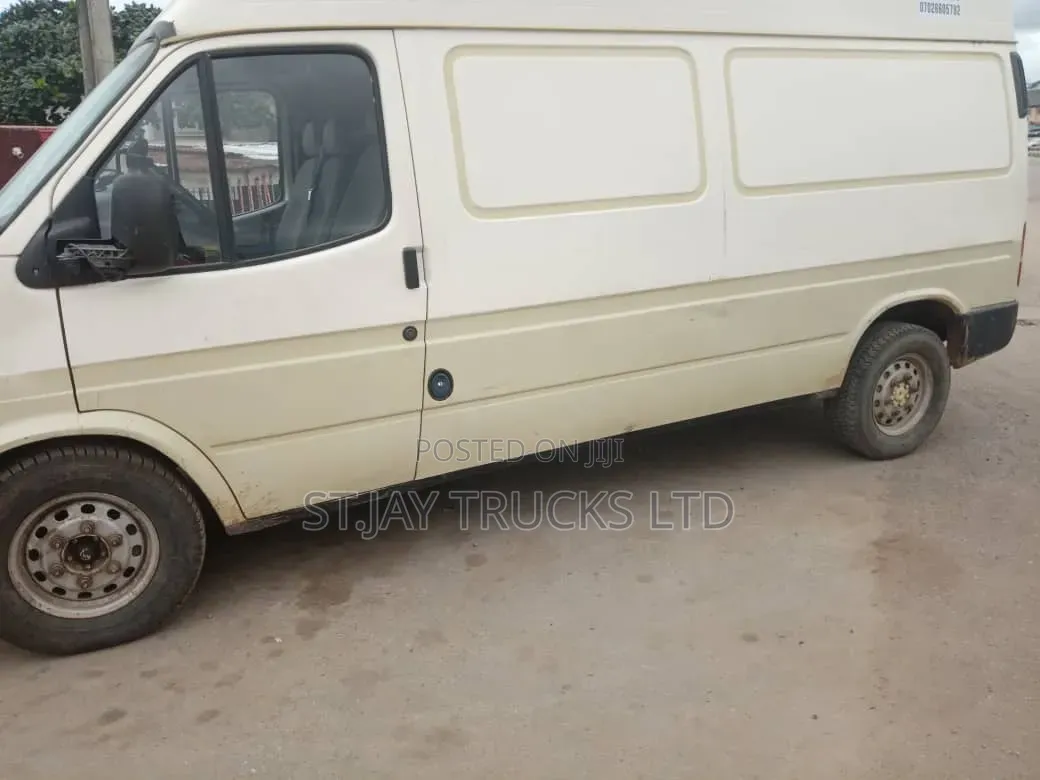 Ford Transit 2004 White