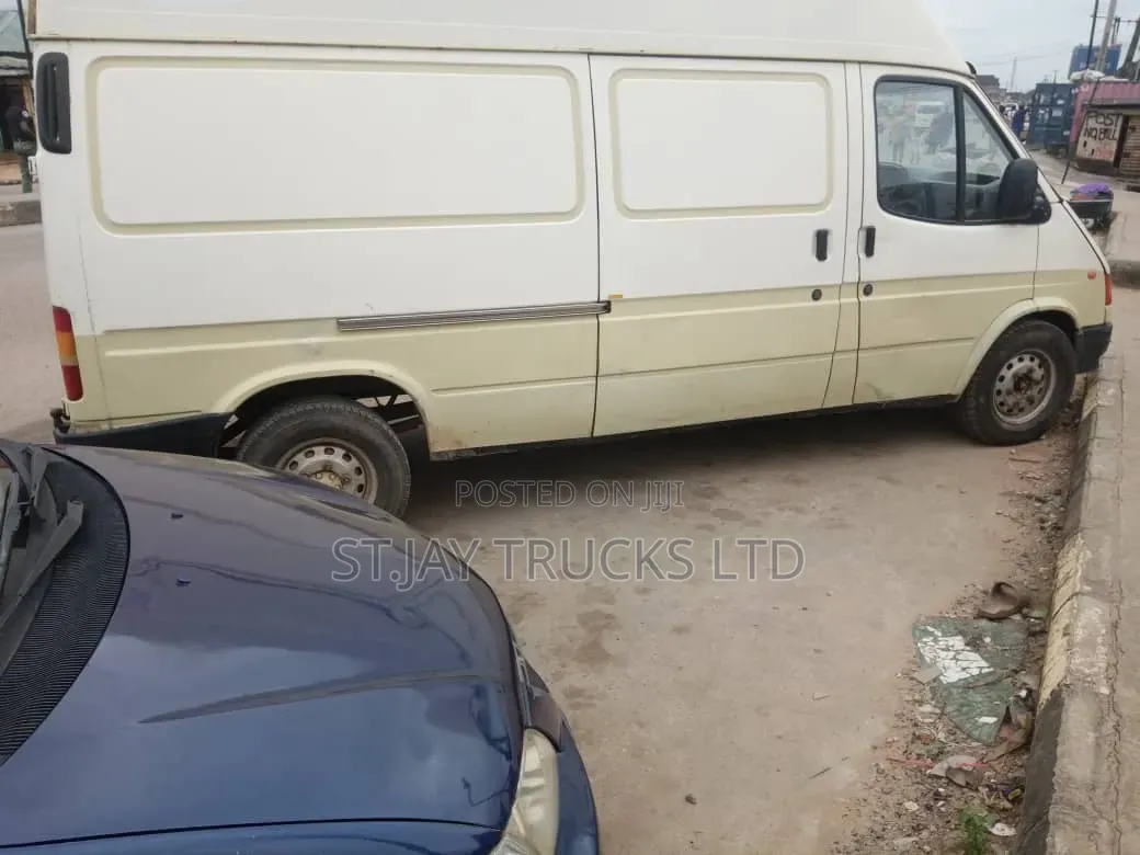 Ford Transit 2004 White