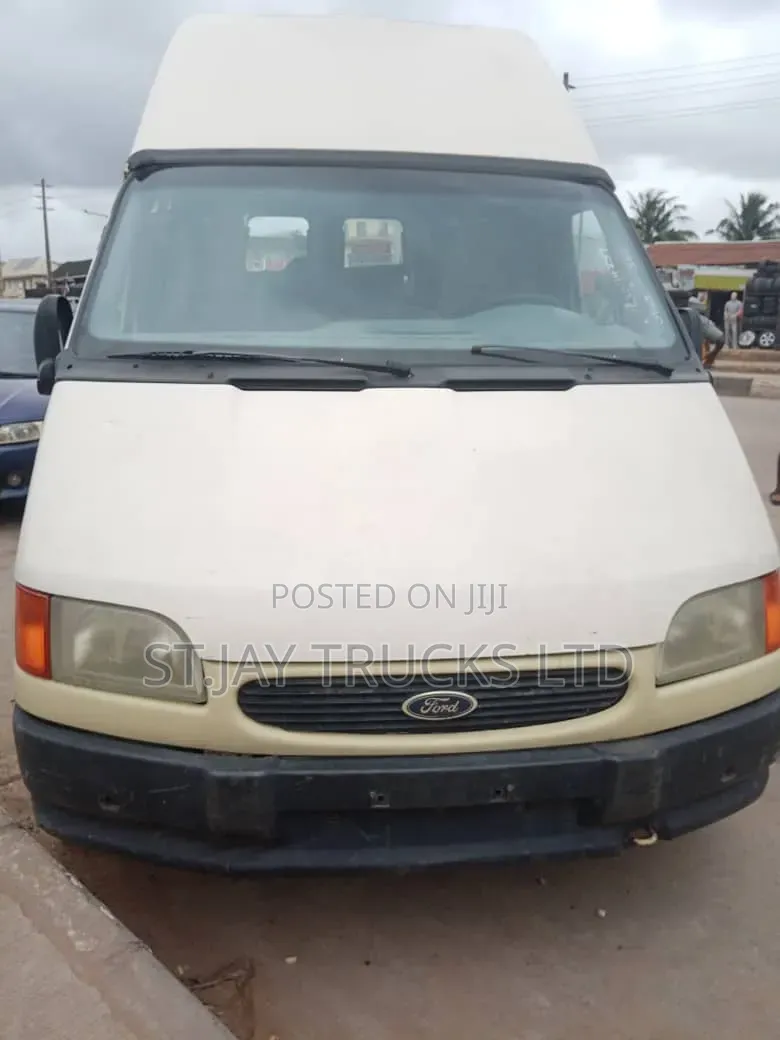 Ford Transit 2004 White