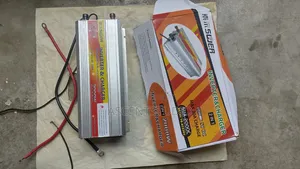 Suoer 2000W Inverter With Built-in Charger + Heavy Duty Cables