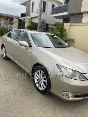 Lexus ES 350 2012 Gold