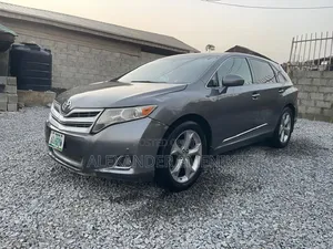Toyota Venza 2010 Gray
