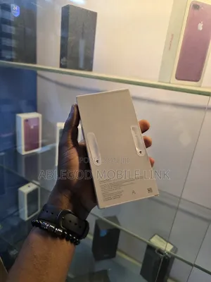New Google Pixel 9 128 GB White