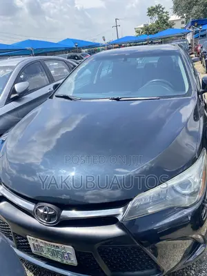 Toyota Camry 2016 Black