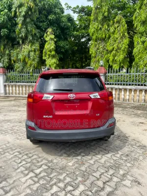 Toyota RAV4 2014 Red