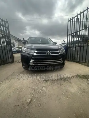Toyota Highlander XLE 4dr SUV (3.5L 6cyl 6A) 2015 Black