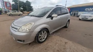 Toyota Corolla Verso 2005 Silver