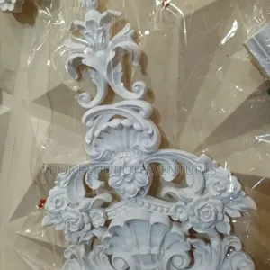 Wall Molding Ornament