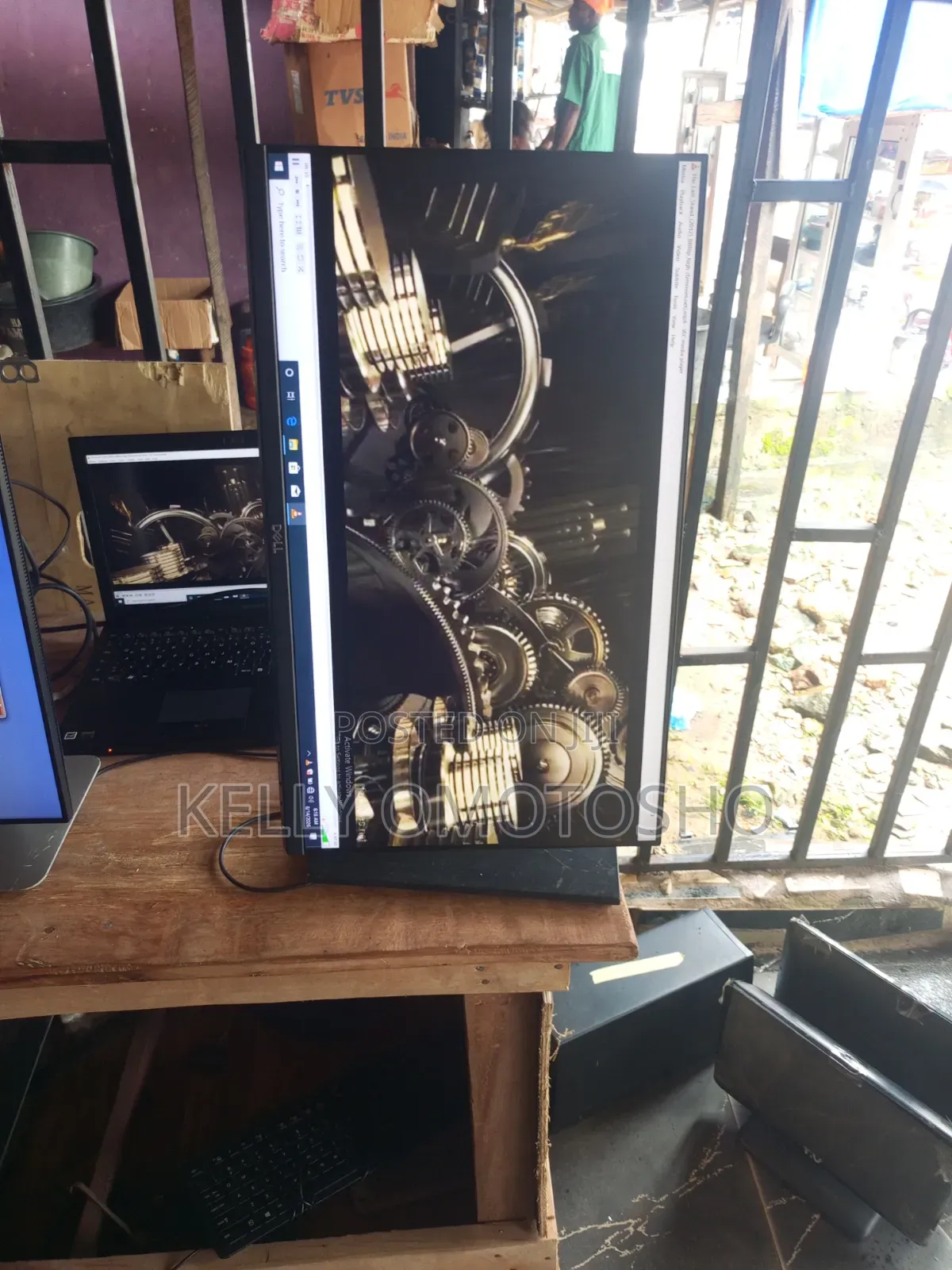 Dell 24inches Frameless