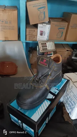 Armstrong Safety Boots