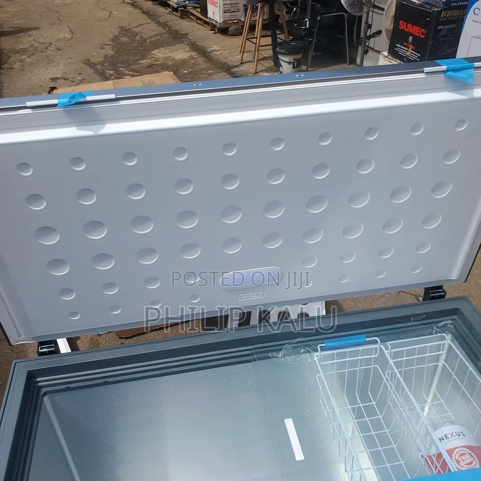 Nexus Chest Freezer 400litres