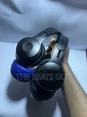 Apple Beats Solo Pro