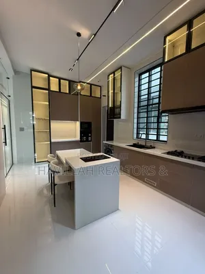 5bdrm Duplex in Ado / Ajah for sale