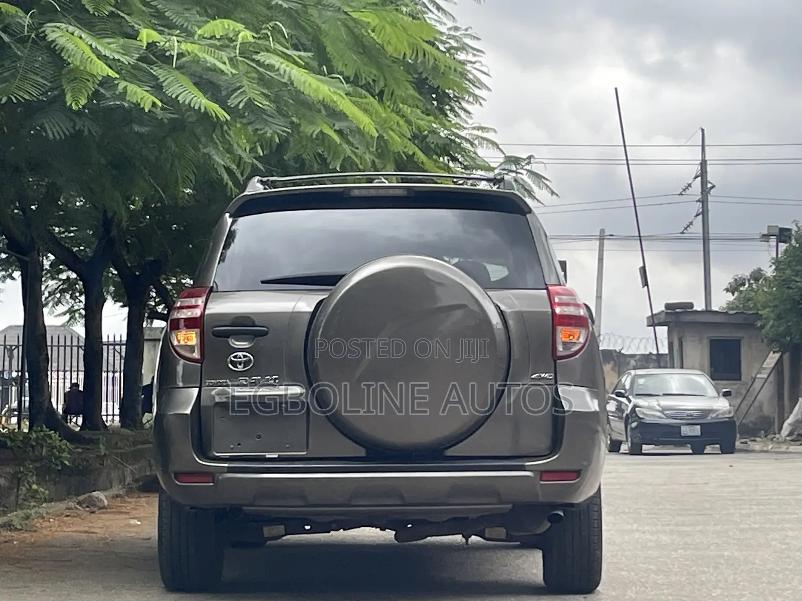 Toyota RAV4 2.5 2010 Gray