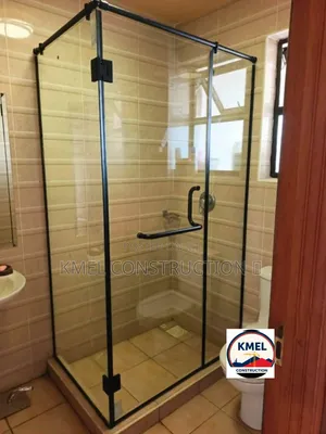 Strong Tempered Glass Shower Cubicle.