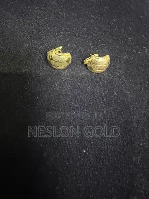 Solid 18karat Gold Clip Earring