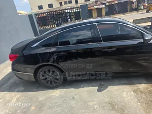 Honda Accord 2019 Black